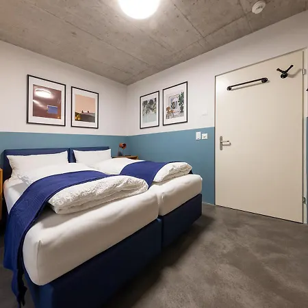Ambrosia Huesli Guest house *