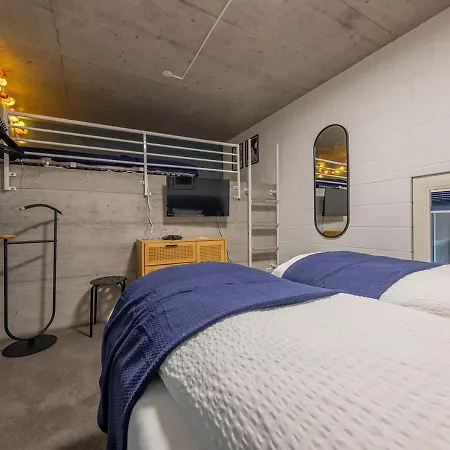Ambrosia Huesli Guest house